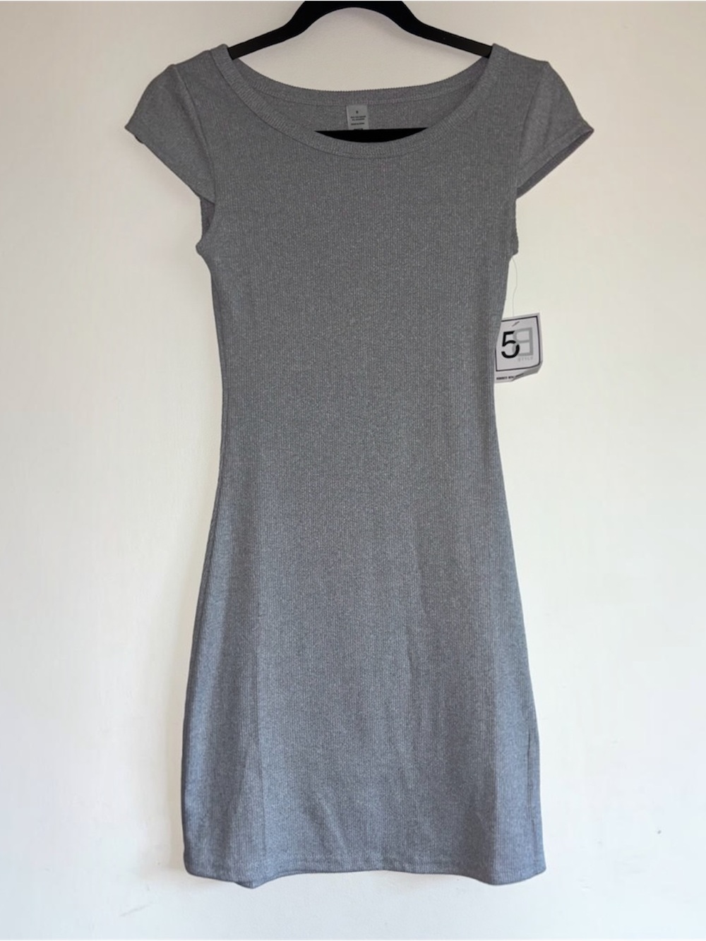 Gray Ribbed Bodycon Mini Dress NWT Cap Sleeve Scoop Neck Stretch Size S